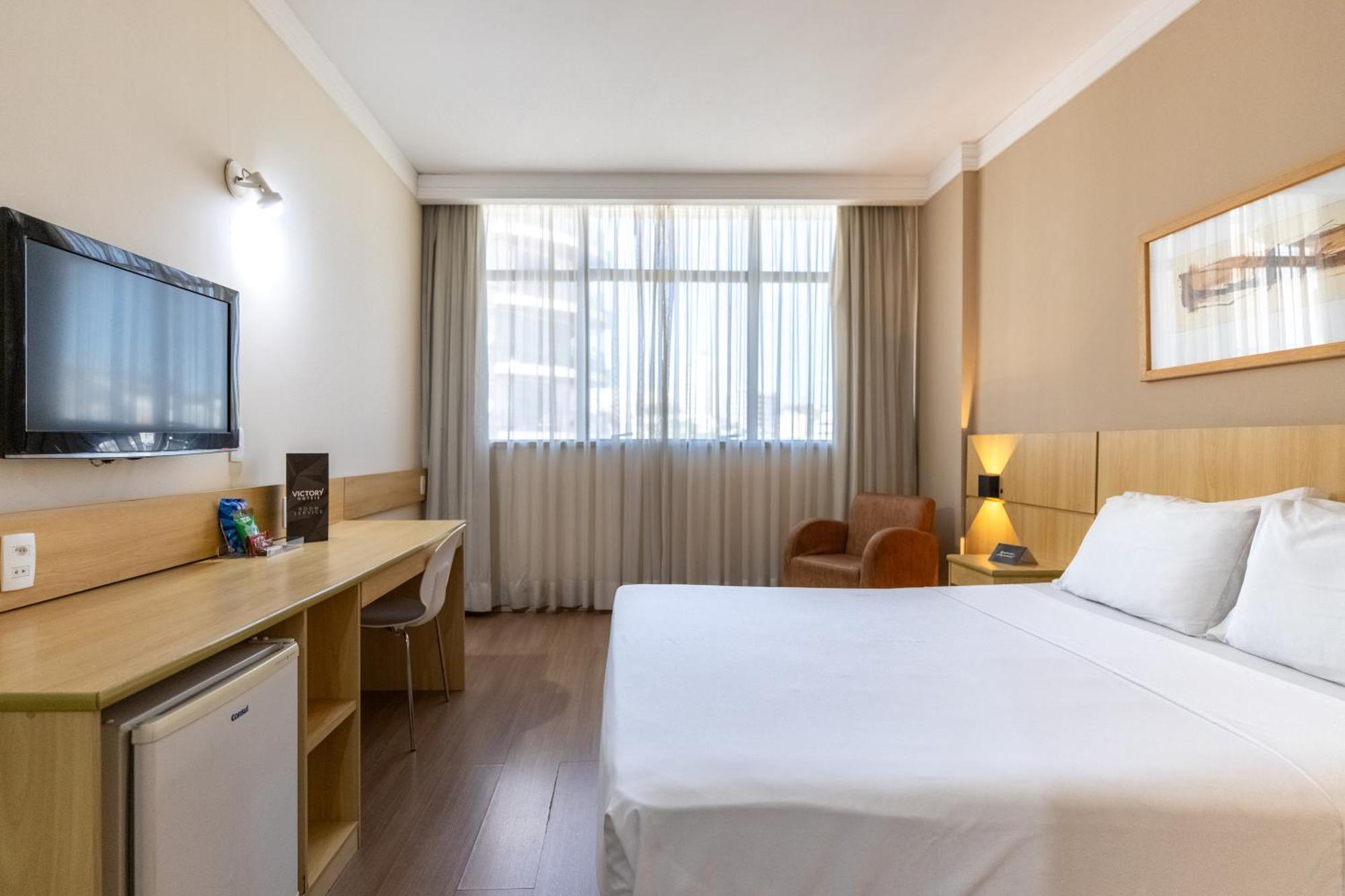 Room Queen Bed